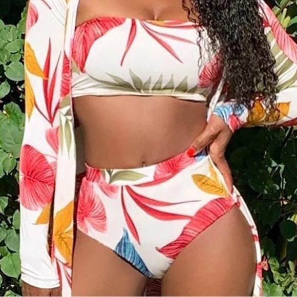 Coverup Duster Three Piece Swimsuit Set - Picture 3 of 9